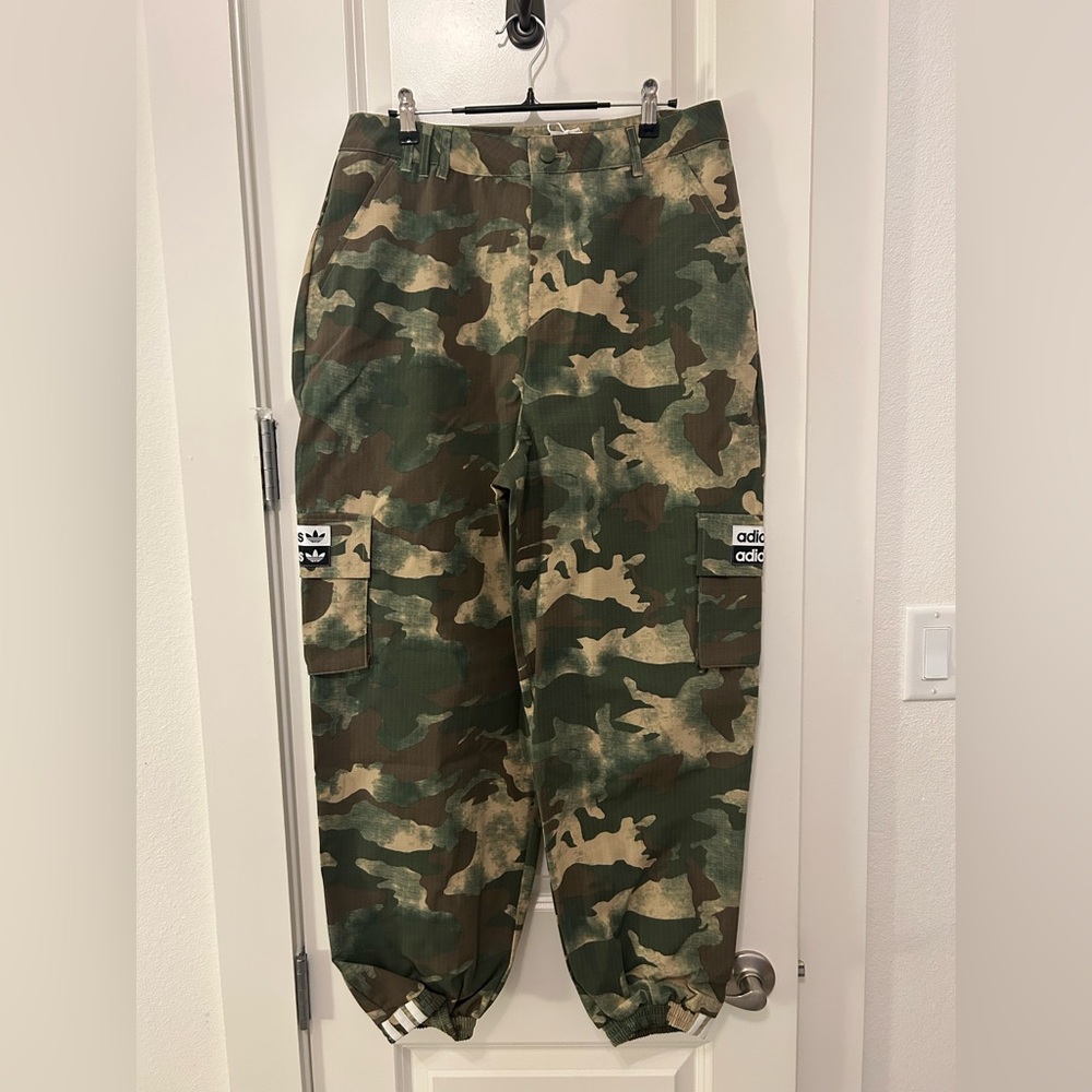 NWT Womens Adidas Green Camouflage Cargo Pants